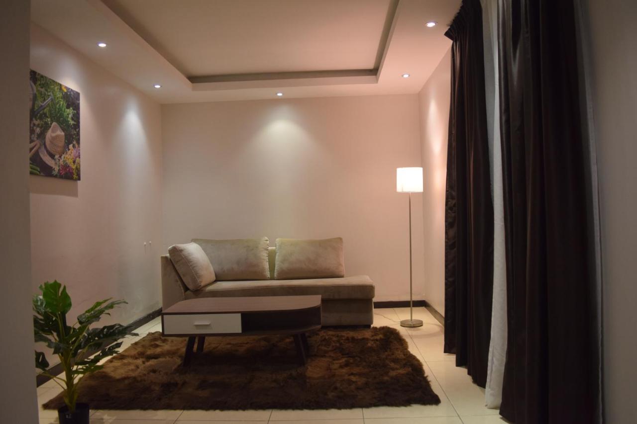 Hotel Ritzz Παραμαρίμπο Εξωτερικό φωτογραφία