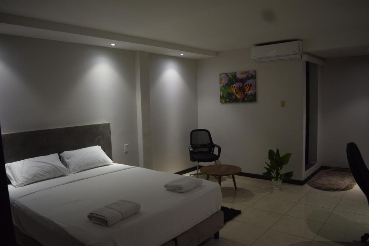 Hotel Ritzz Παραμαρίμπο Εξωτερικό φωτογραφία